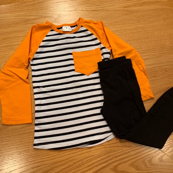 sparkle in pink Other - 🎃Halloween Tunic and leggings girls 3T